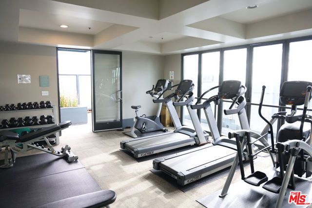 849 S Broadway 906, Los Angeles, CA 90014