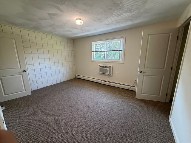 445 Fairview Avenue 6, Coventry, RI 02816