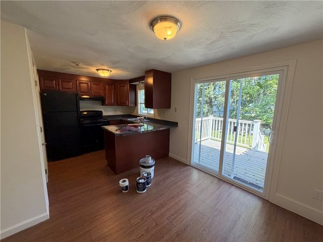 445 Fairview Avenue 6, Coventry, RI 02816