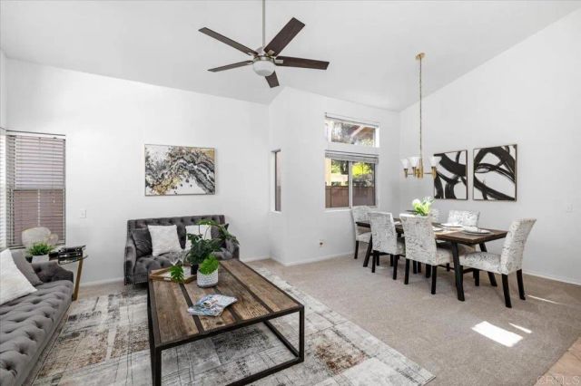 2077 Tiffany Dr, Oceanside, CA 92056