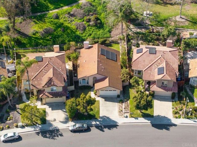 2077 Tiffany Dr, Oceanside, CA 92056