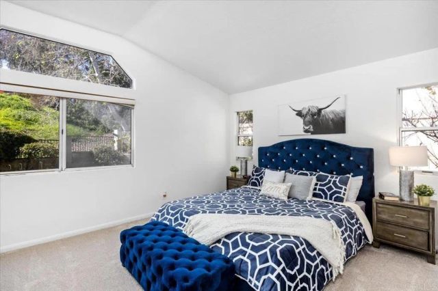 2077 Tiffany Dr, Oceanside, CA 92056