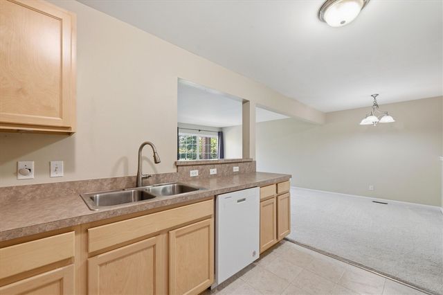2910 Signature Boulevard, Ann Arbor, MI 48103