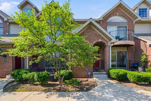 2910 Signature Boulevard, Ann Arbor, MI 48103