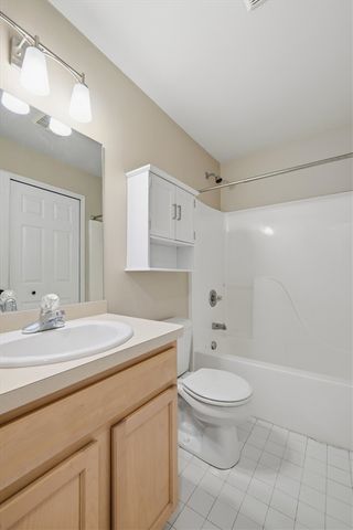 2910 Signature Boulevard, Ann Arbor, MI 48103