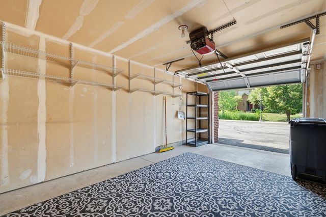 2910 Signature Boulevard, Ann Arbor, MI 48103