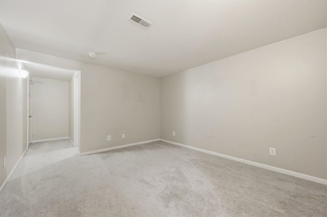 2910 Signature Boulevard, Ann Arbor, MI 48103