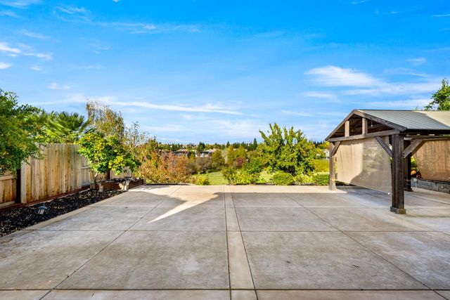 1707 Poppy Dr, Rocklin, CA 95765