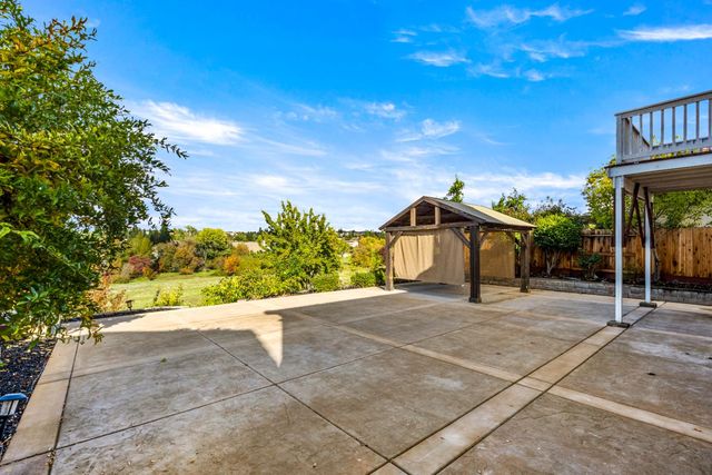 1707 Poppy Dr, Rocklin, CA 95765