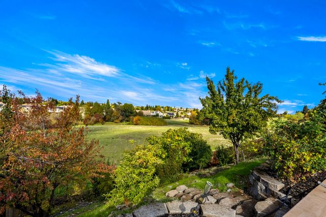 1707 Poppy Dr, Rocklin, CA 95765