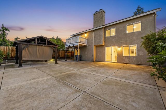1707 Poppy Dr, Rocklin, CA 95765