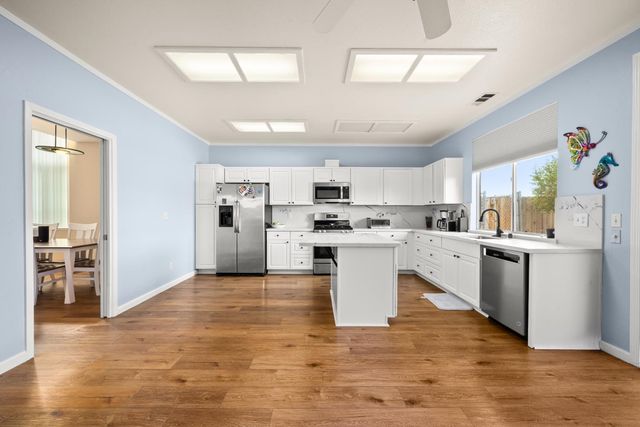 1707 Poppy Dr, Rocklin, CA 95765