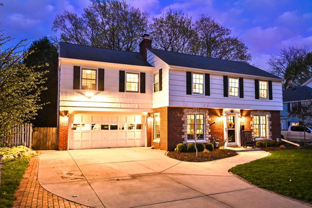 2162 74th STREET, Wauwatosa, WI 53213