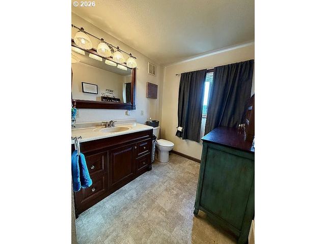 23625 S HIGHWAY 99W, Amity, OR 97101