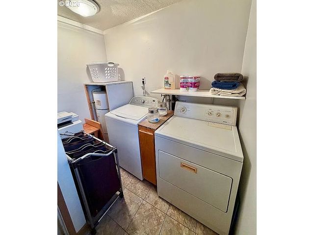 23625 S HIGHWAY 99W, Amity, OR 97101