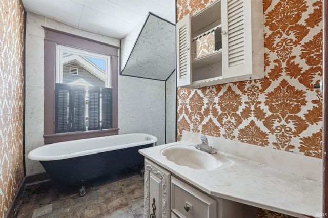 622 Broadway Street, New Haven, IN 46774