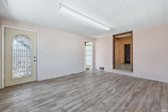 622 Broadway Street, New Haven, IN 46774