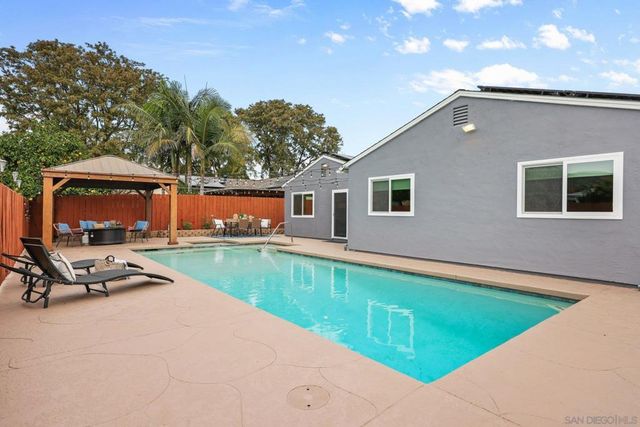 10364 Woodpark Dr, Santee, CA 92071