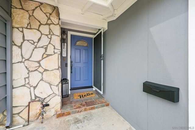 10364 Woodpark Dr, Santee, CA 92071