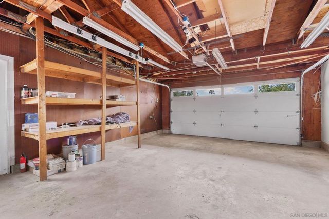 10364 Woodpark Dr, Santee, CA 92071