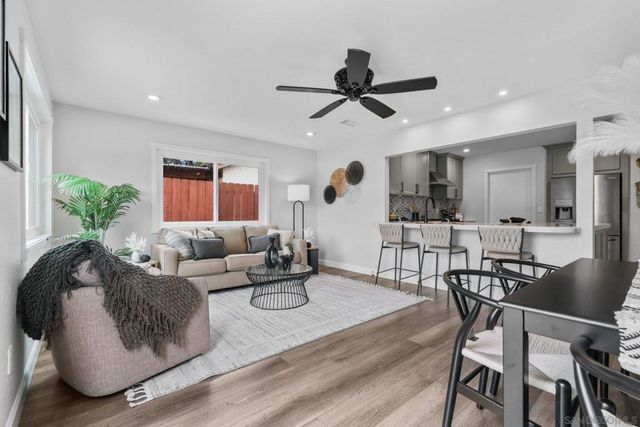 10364 Woodpark Dr, Santee, CA 92071