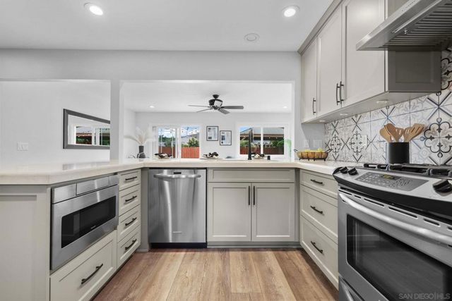 10364 Woodpark Dr, Santee, CA 92071