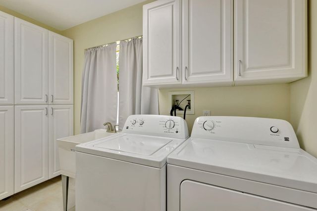 3841 NE 6TH Drive, Boca Raton, FL 33431