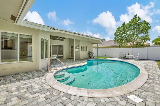 3841 NE 6TH Drive, Boca Raton, FL 33431