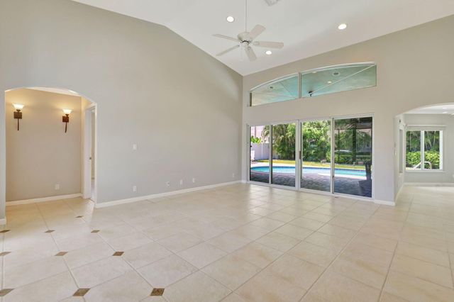 3841 NE 6TH Drive, Boca Raton, FL 33431