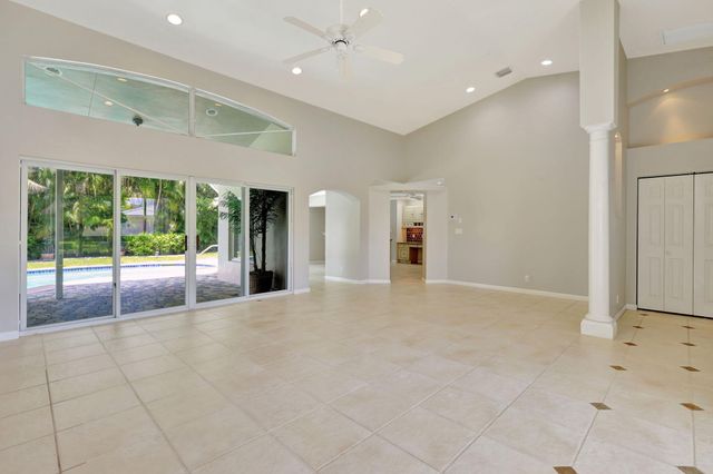 3841 NE 6TH Drive, Boca Raton, FL 33431