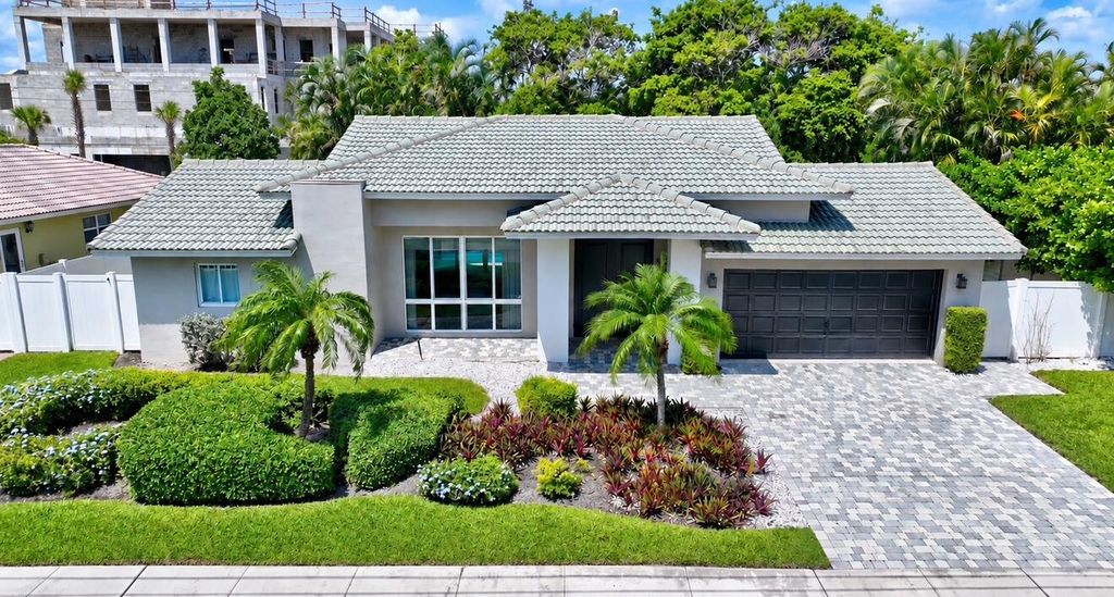 3841 NE 6TH Drive, Boca Raton, FL 33431
