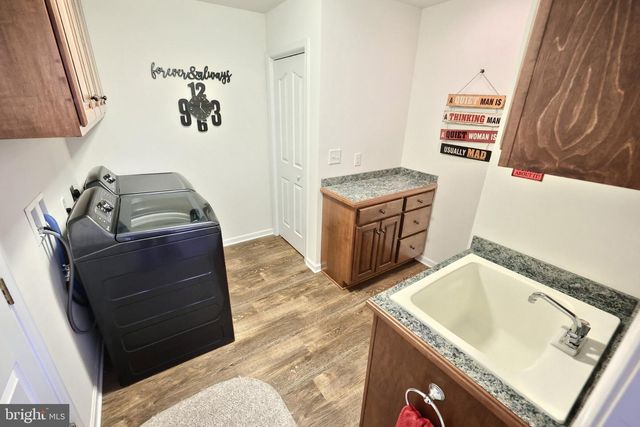 392 ONYX RD, New Oxford, PA 17350