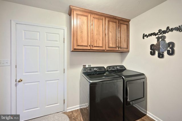 392 ONYX RD, New Oxford, PA 17350
