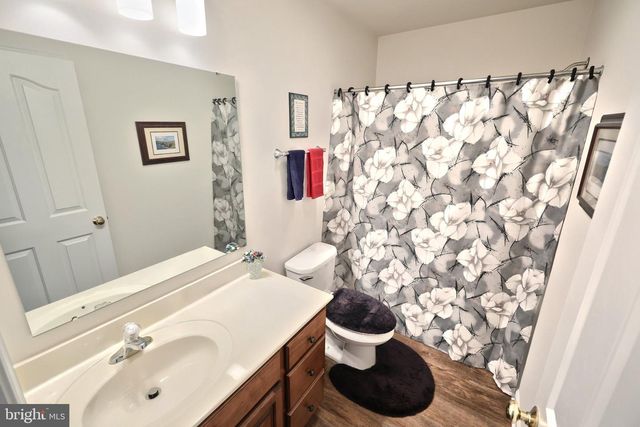 392 ONYX RD, New Oxford, PA 17350