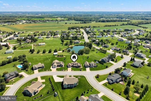 392 ONYX RD, New Oxford, PA 17350