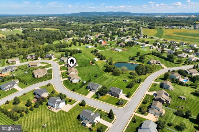 392 ONYX RD, New Oxford, PA 17350
