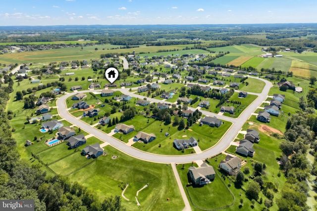 392 ONYX RD, New Oxford, PA 17350