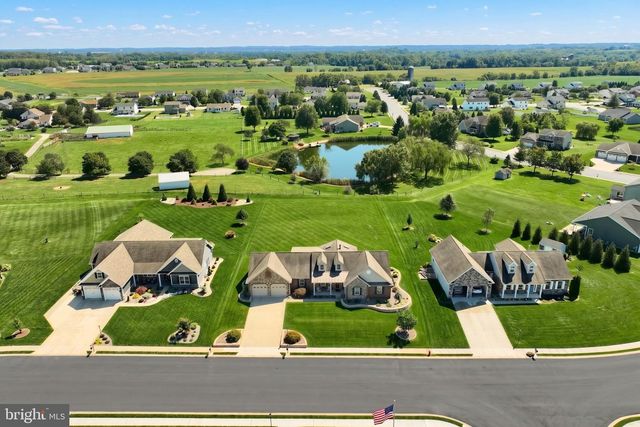 392 ONYX RD, New Oxford, PA 17350