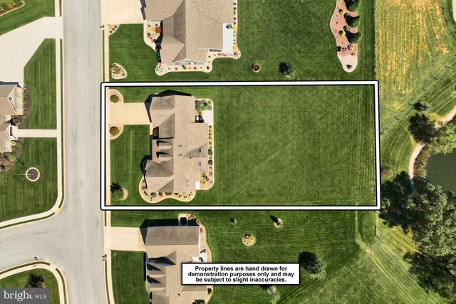 392 ONYX RD, New Oxford, PA 17350