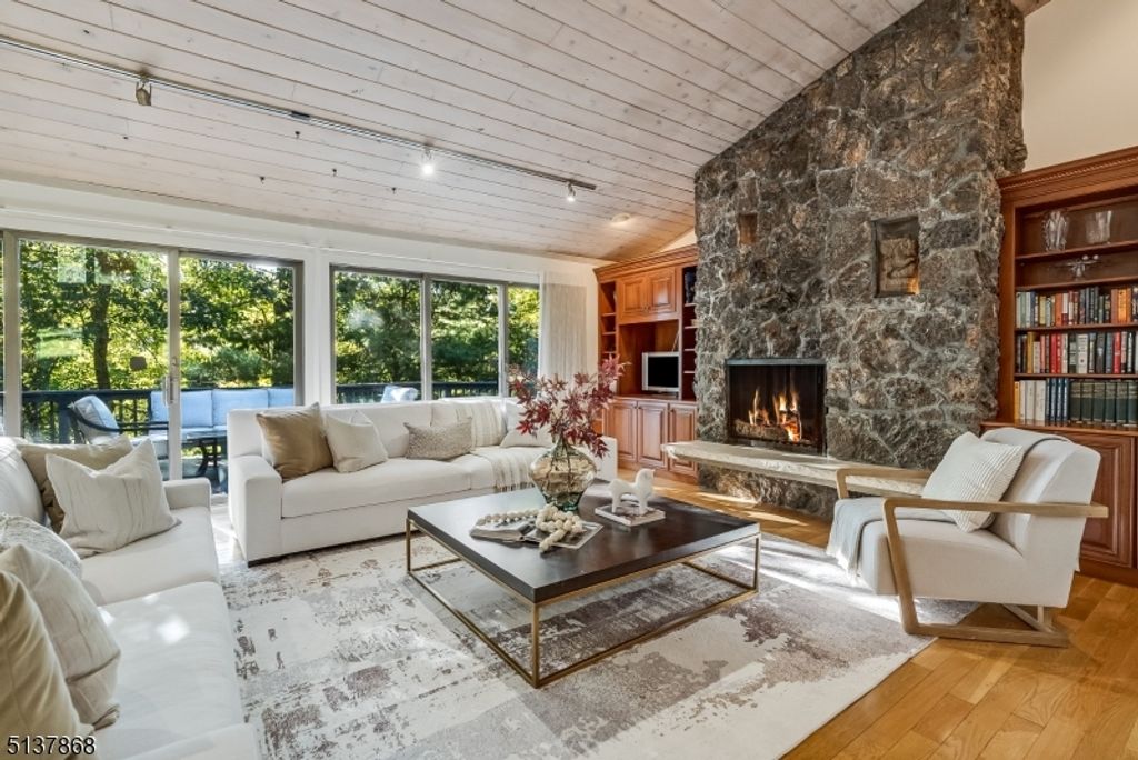 33 Crest Dr, Bernardsville Boro, NJ 07924 — photo 4