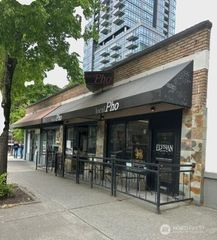 2230 3rd Avenue, Seattle, WA 98121