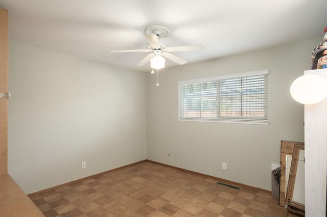 539 E Sample Avenue, Fresno, CA 93710