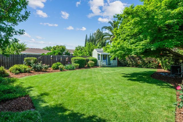 539 E Sample Avenue, Fresno, CA 93710