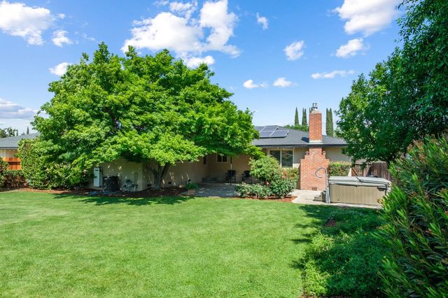 539 E Sample Avenue, Fresno, CA 93710