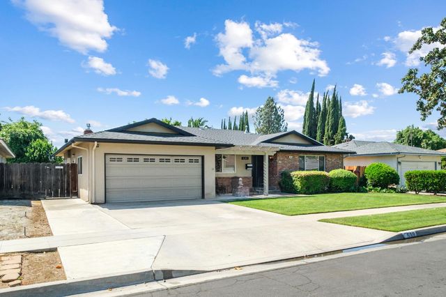 539 E Sample Avenue, Fresno, CA 93710