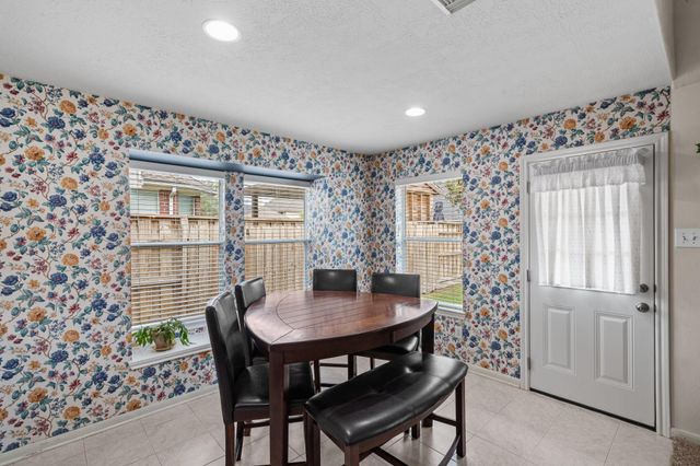 15834 Red Hill Trail, Houston, TX 77095