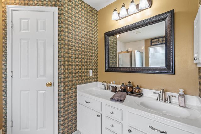 15834 Red Hill Trail, Houston, TX 77095