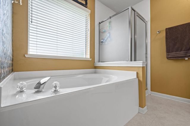 15834 Red Hill Trail, Houston, TX 77095