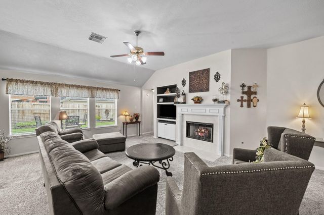 15834 Red Hill Trail, Houston, TX 77095