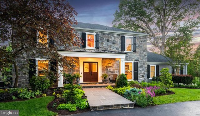 721 GOVERNOR CIR, Newtown Square, PA 19073